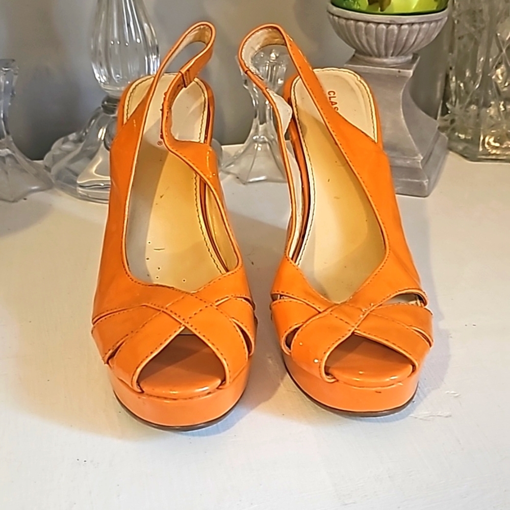 Classified Designer Open Toe Sandel, Sz 8.5, Pantent, Tangerine Color, Wedge